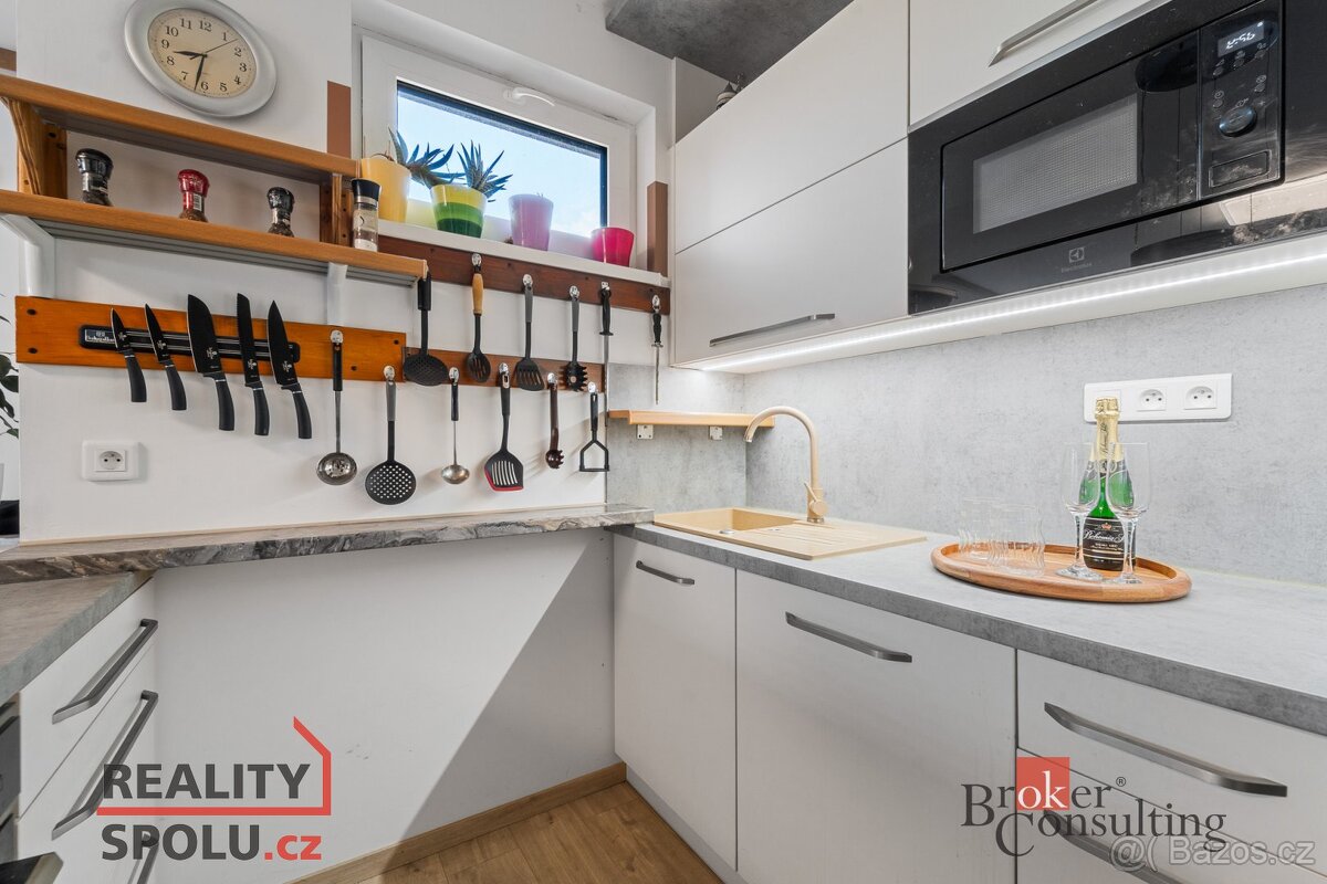 Prodej, domy/rodinný, 102 m2, Rodov 96, 50303 Smiřice, Hrade - 5