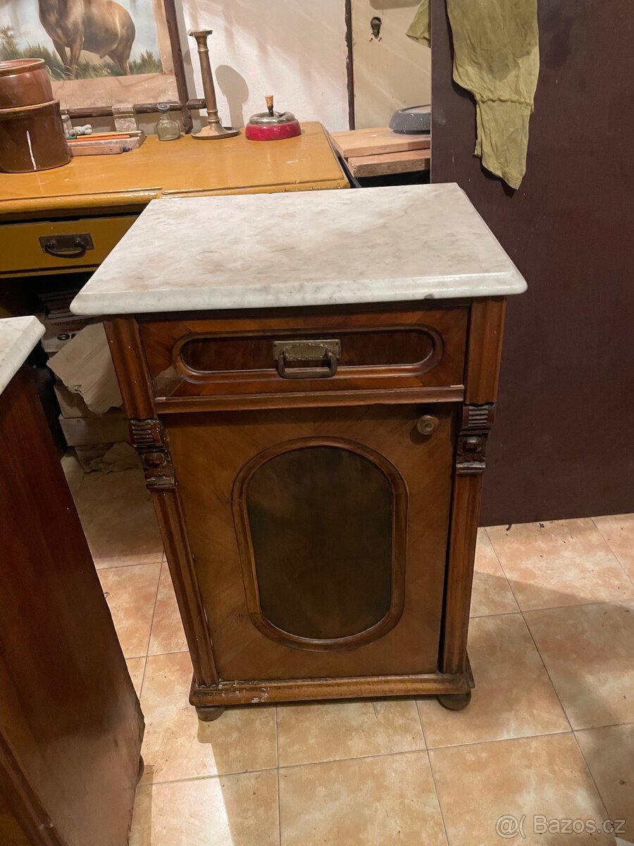 Starožitný nábytek k renovaci - 5