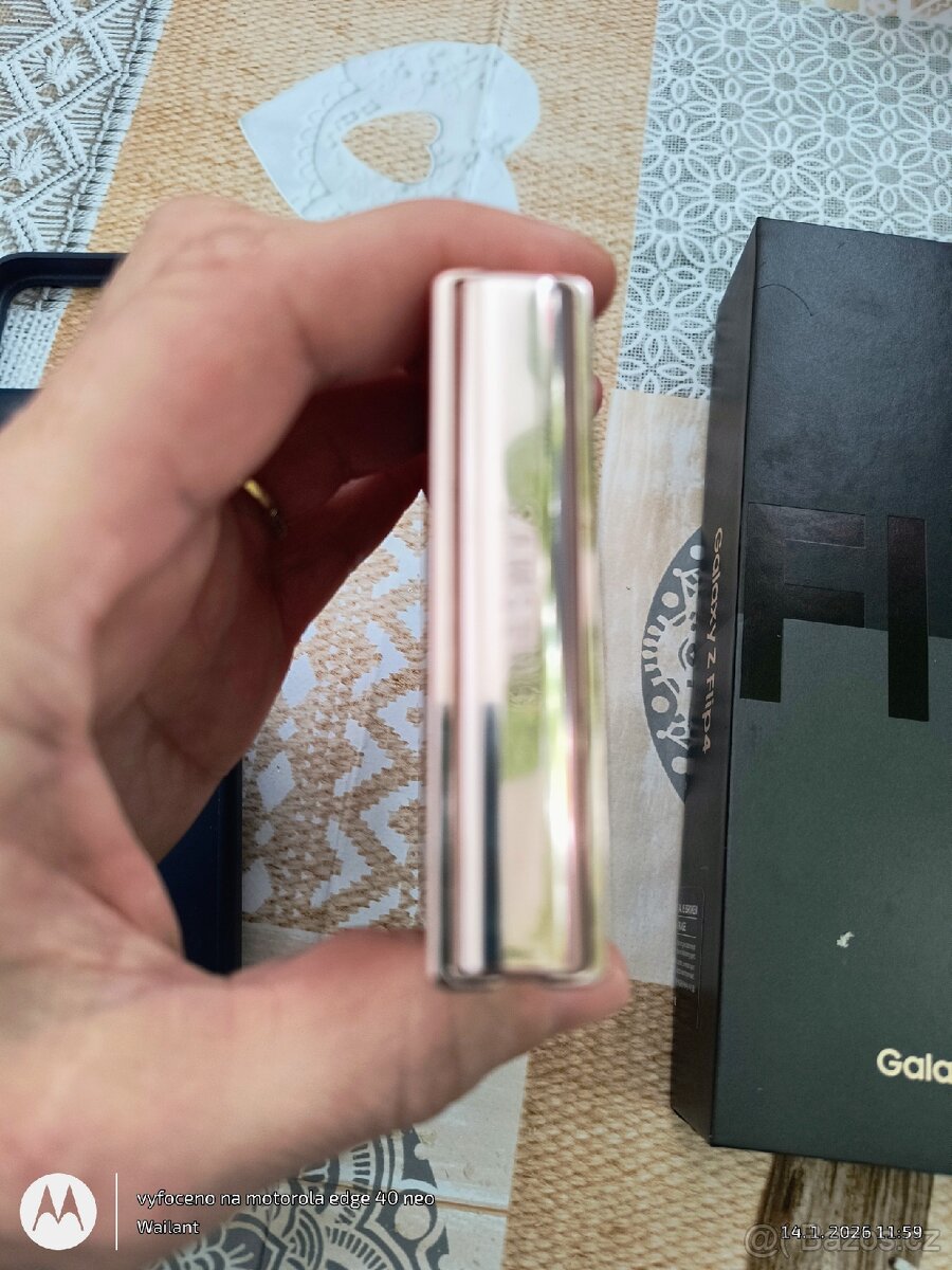 Samsung Galaxy z flip 4 - 5