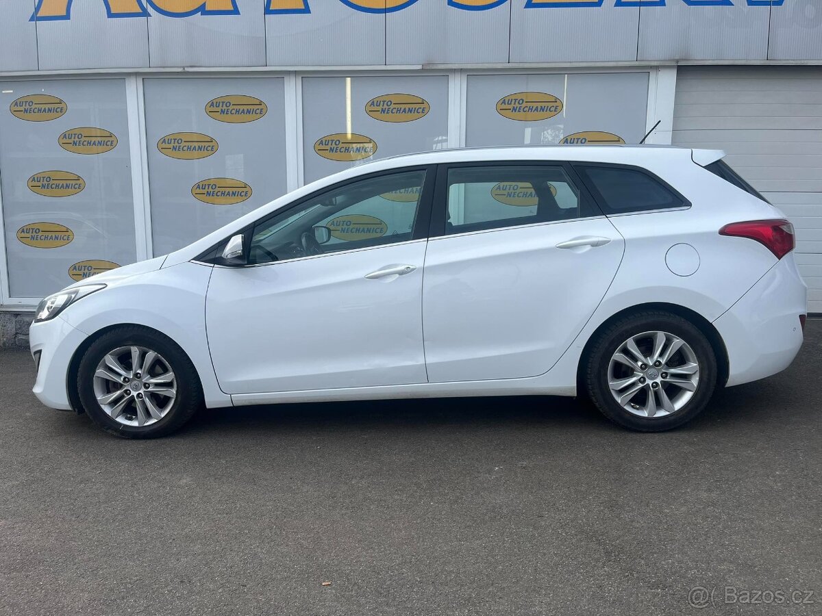 Prodám Hyundai i30 1.6 CRDi Weekend kombi - 5