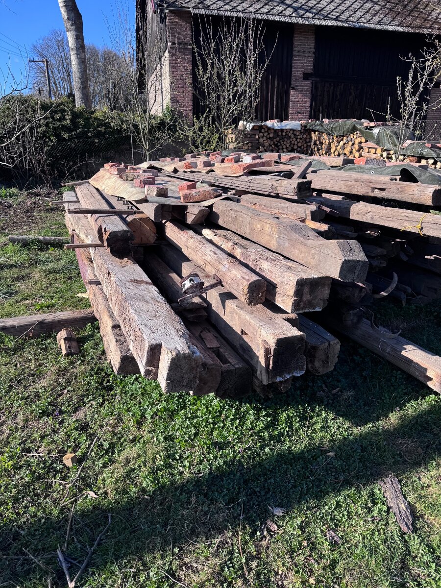 Prodám střešní trámy - 5