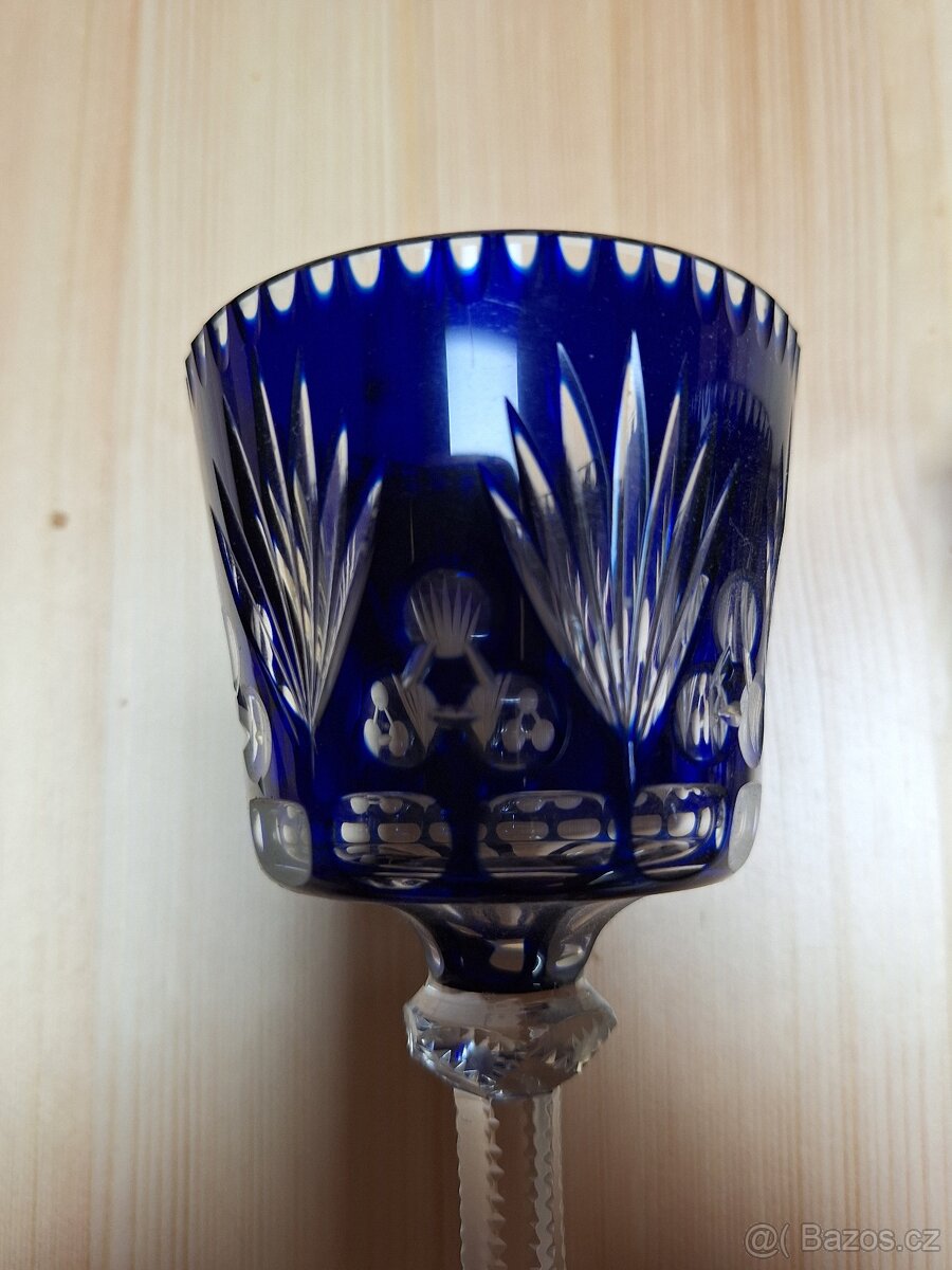 Dvě sklenice na víno broušené - 5