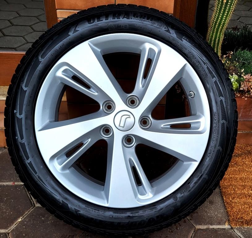 Alu R17 5x114,3 orig. RENAULT + zimné 205/55R17 - 5
