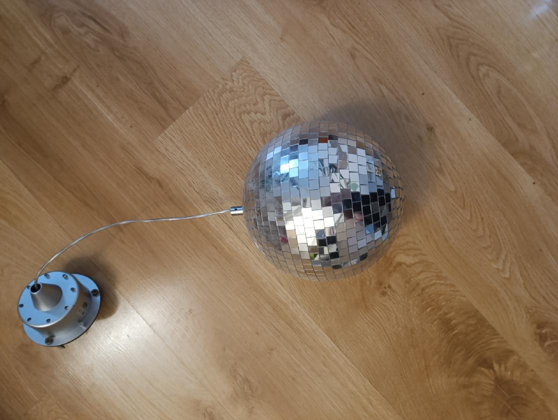 Velká a malá diskotéková koule - 5