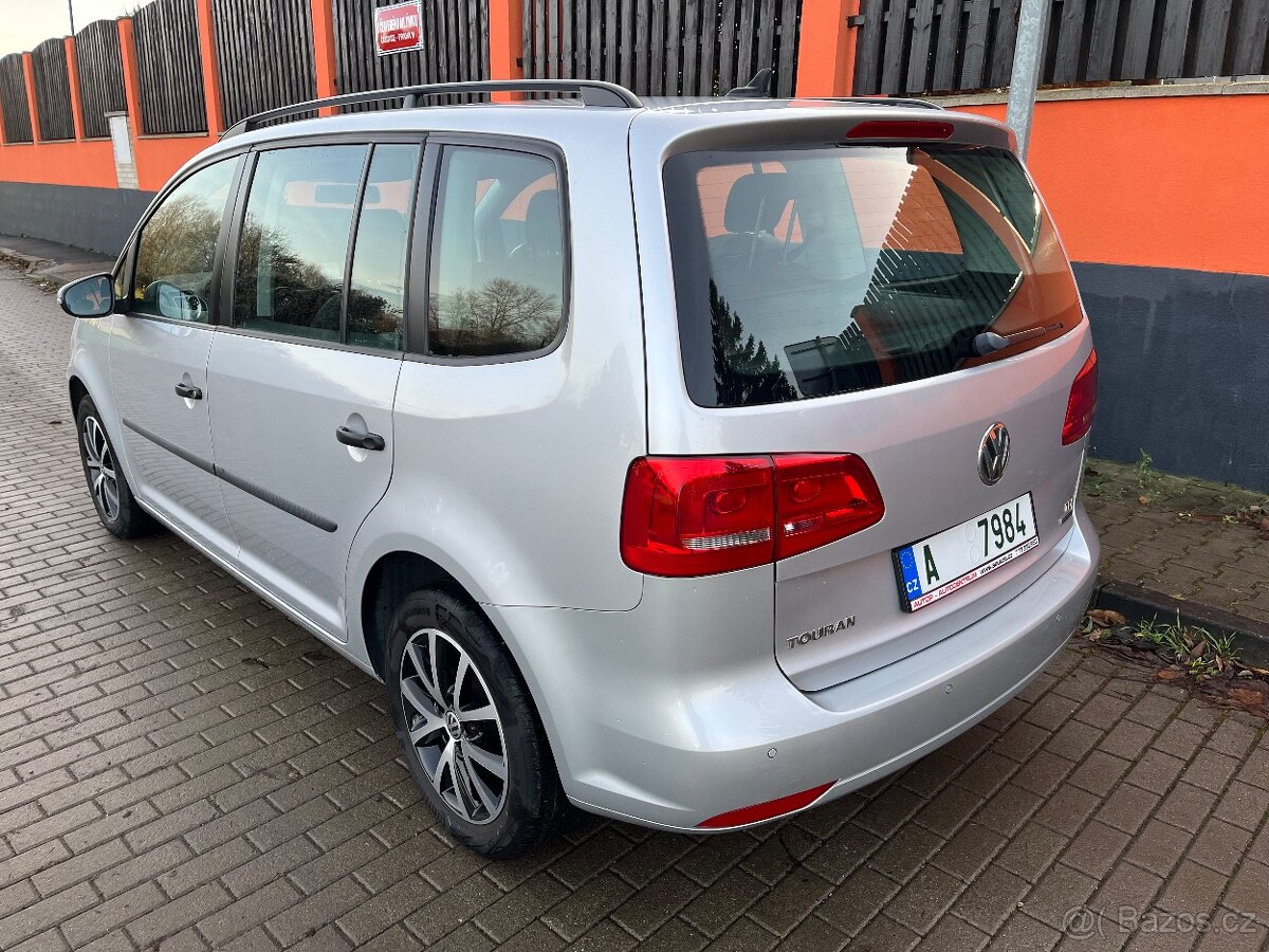 VW Touran 1.6 TDi DSG Serviska - 5