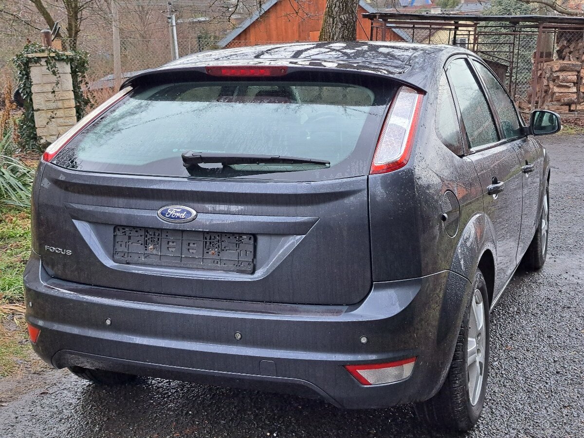 Ford Focus 1.8 16V duratec 92kw,r.v.2010 - 5