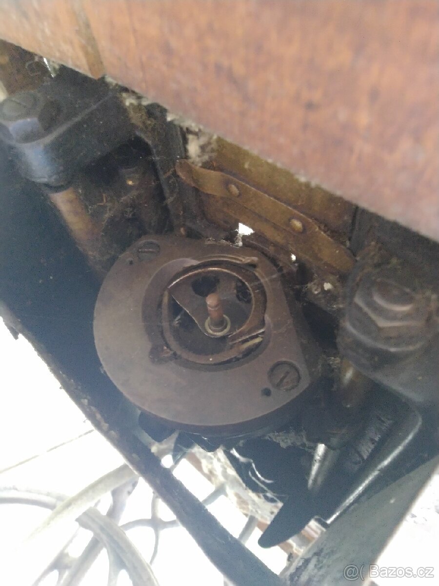 Šicí stroj - Minerva Bobbin - 5