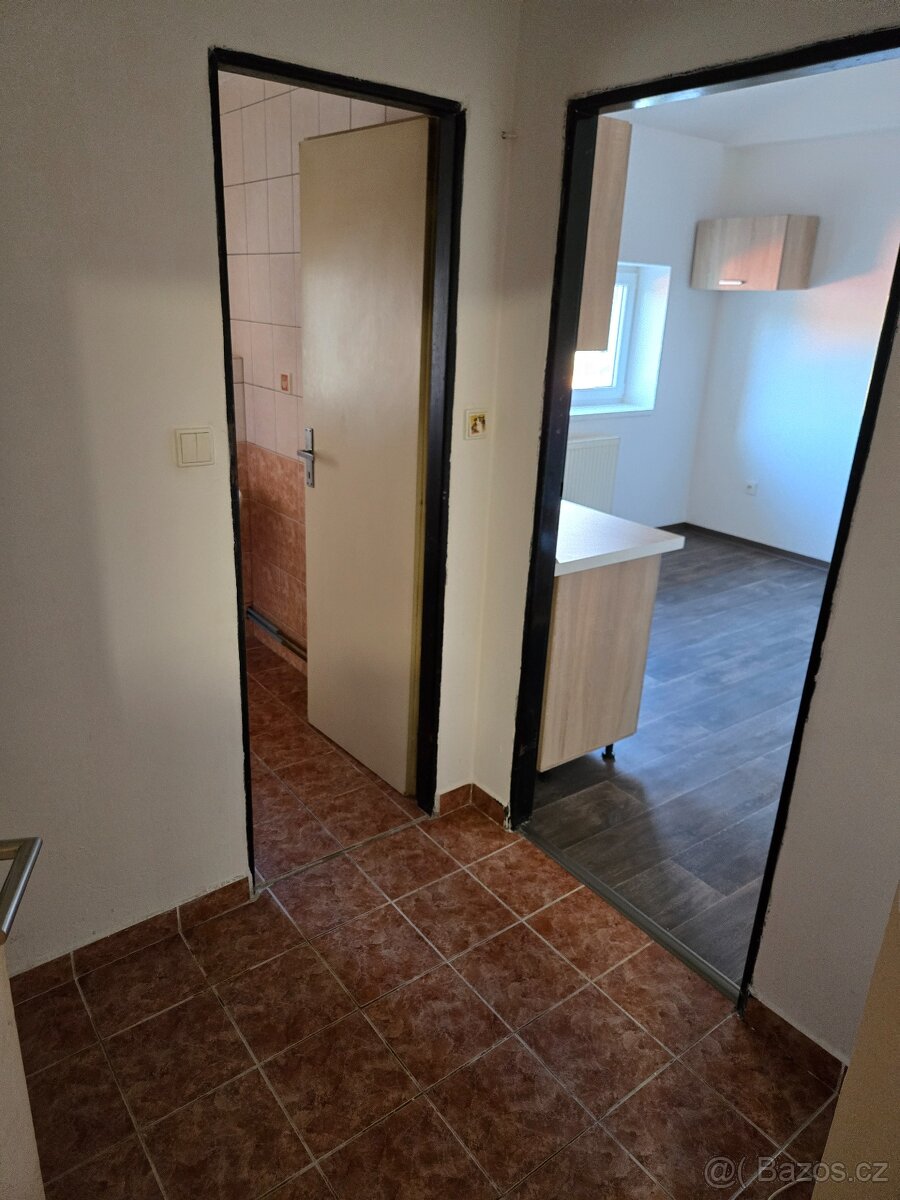 pronájem garsoniéry v Hronově - 5