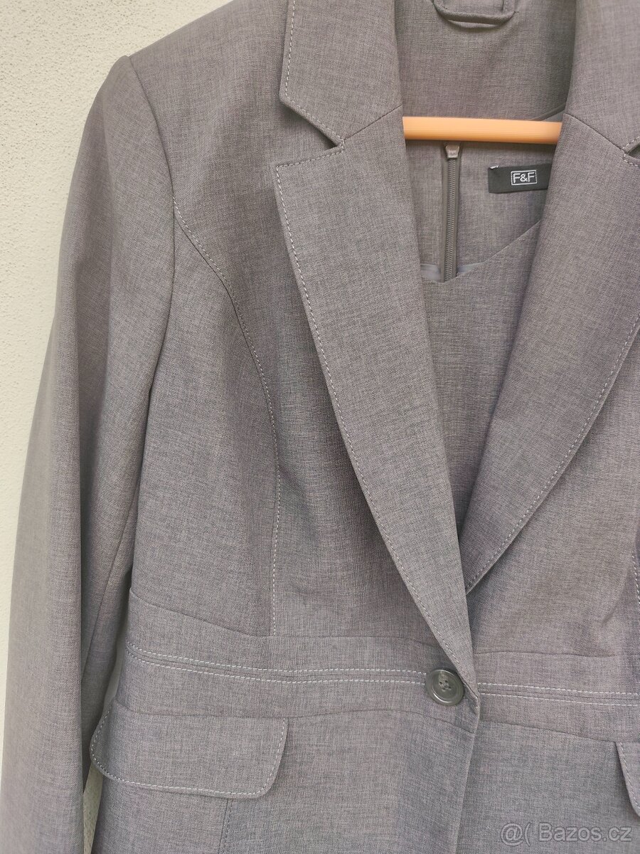 Šatový kostým - 5