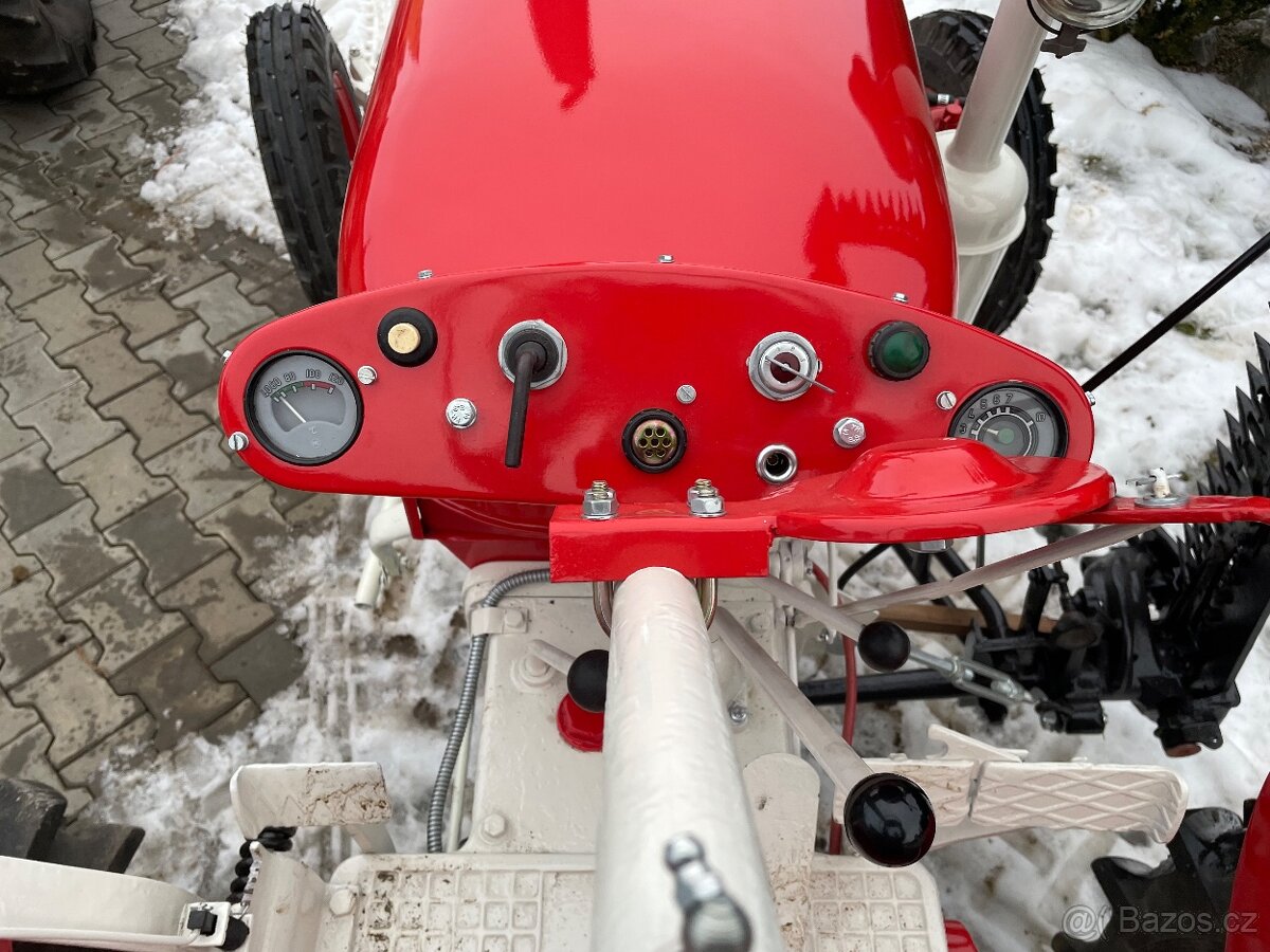 Zetor. 25 - 5
