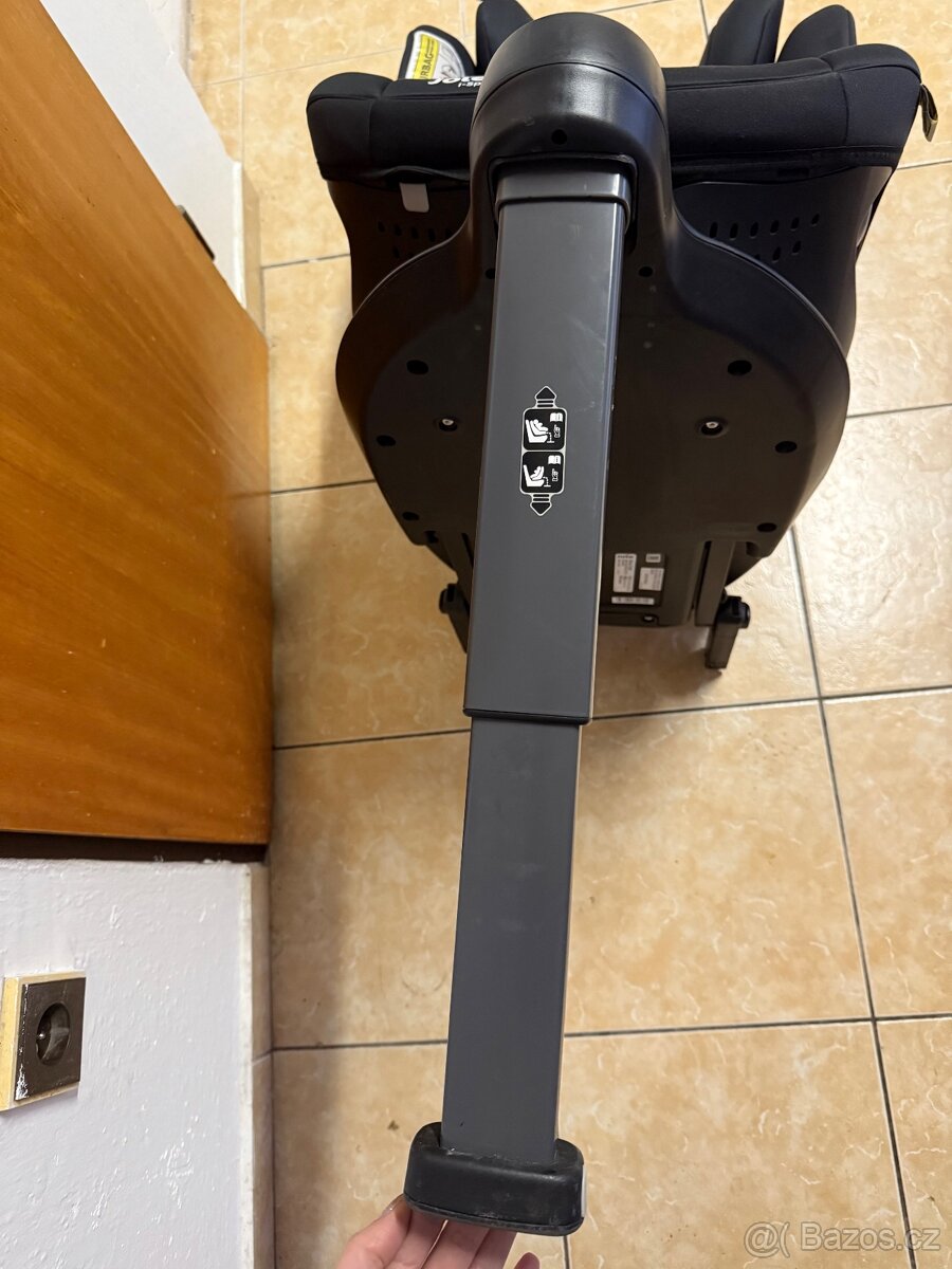 Otočná autosedačka joie i-Spin 360 e pro děti od6m do 4 let - 5