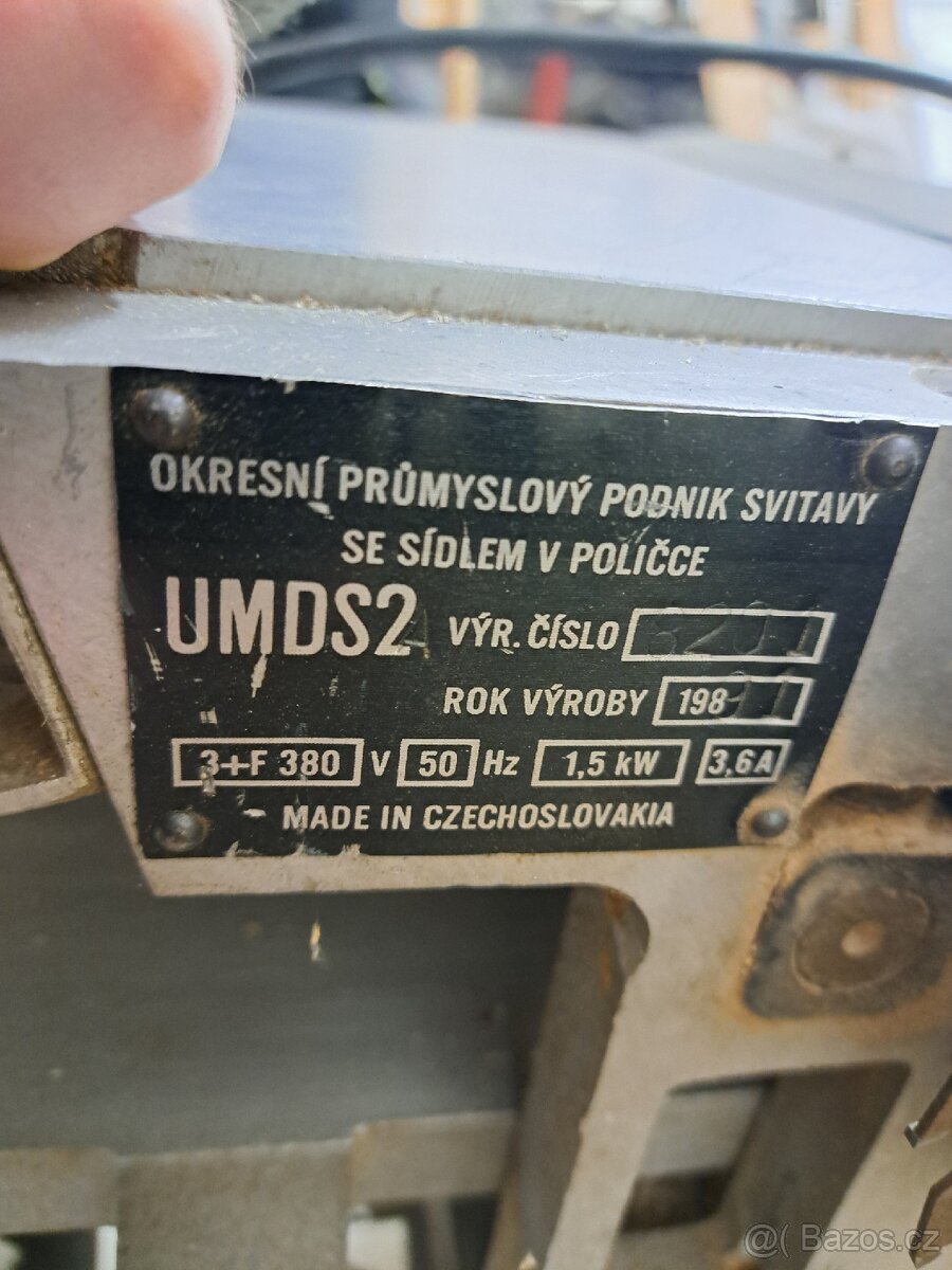 Dřevoobraběci stroj UMDS 2A - 5