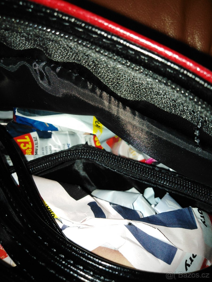 Elegantní kabelka červené - černá - 5