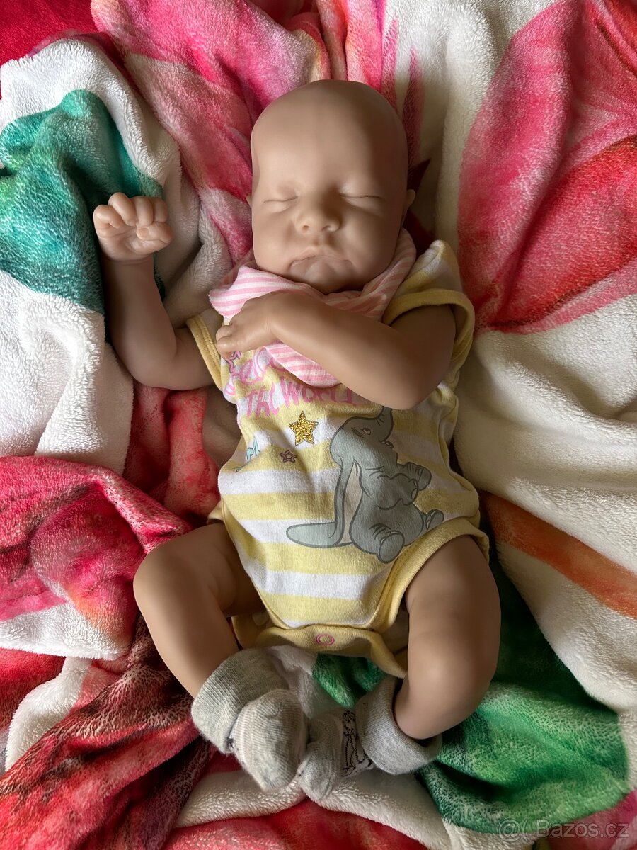 Realistická panenka,podobná reborn. - 5