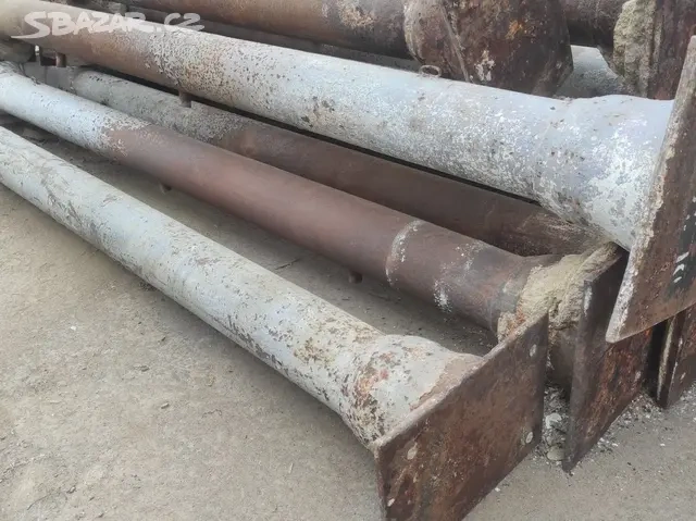 Staré železné sloupy, železný sloup, 36 ks - 5