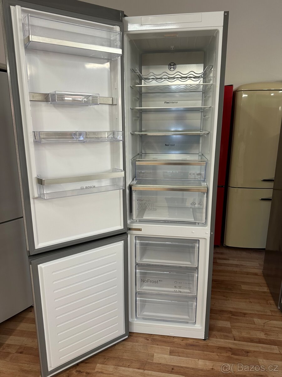 Lednice s mrazákem Bosch (212) - 5