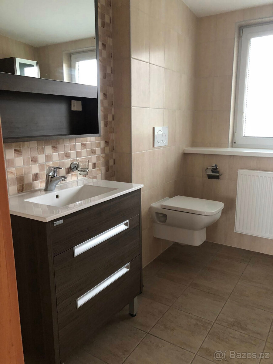Byt k pronájmu - Uherský Brod - 5