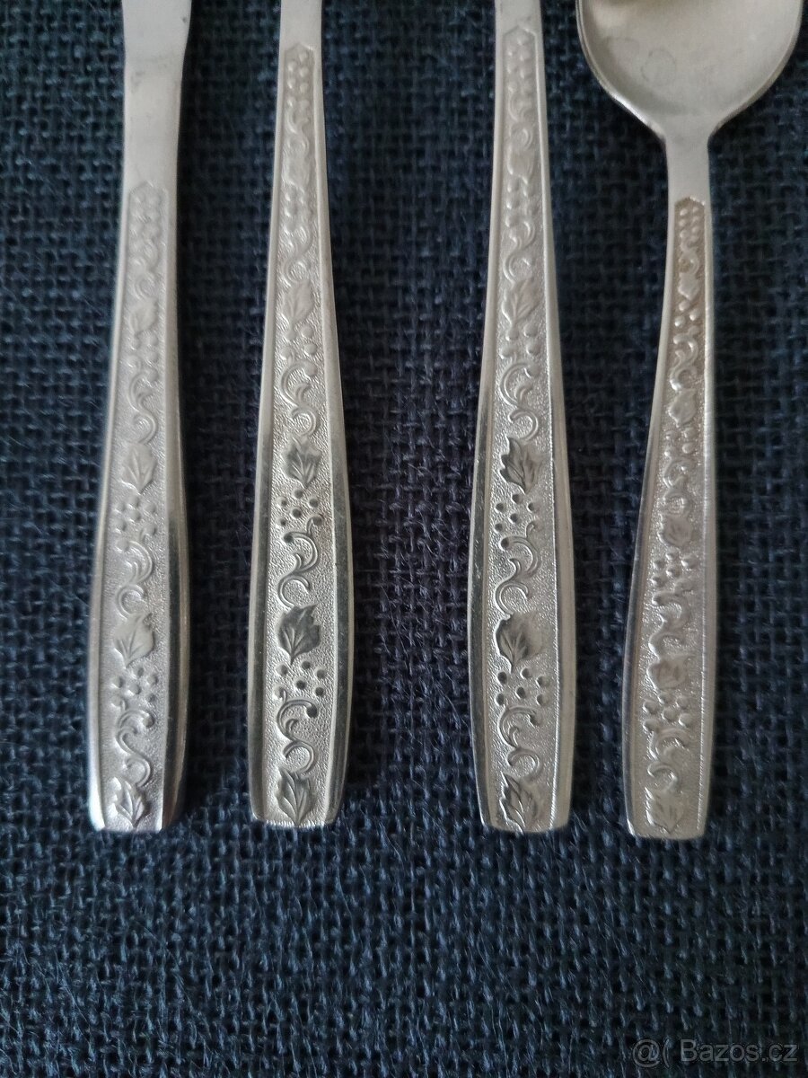 RETRO RUSKE PRIBORY - 5