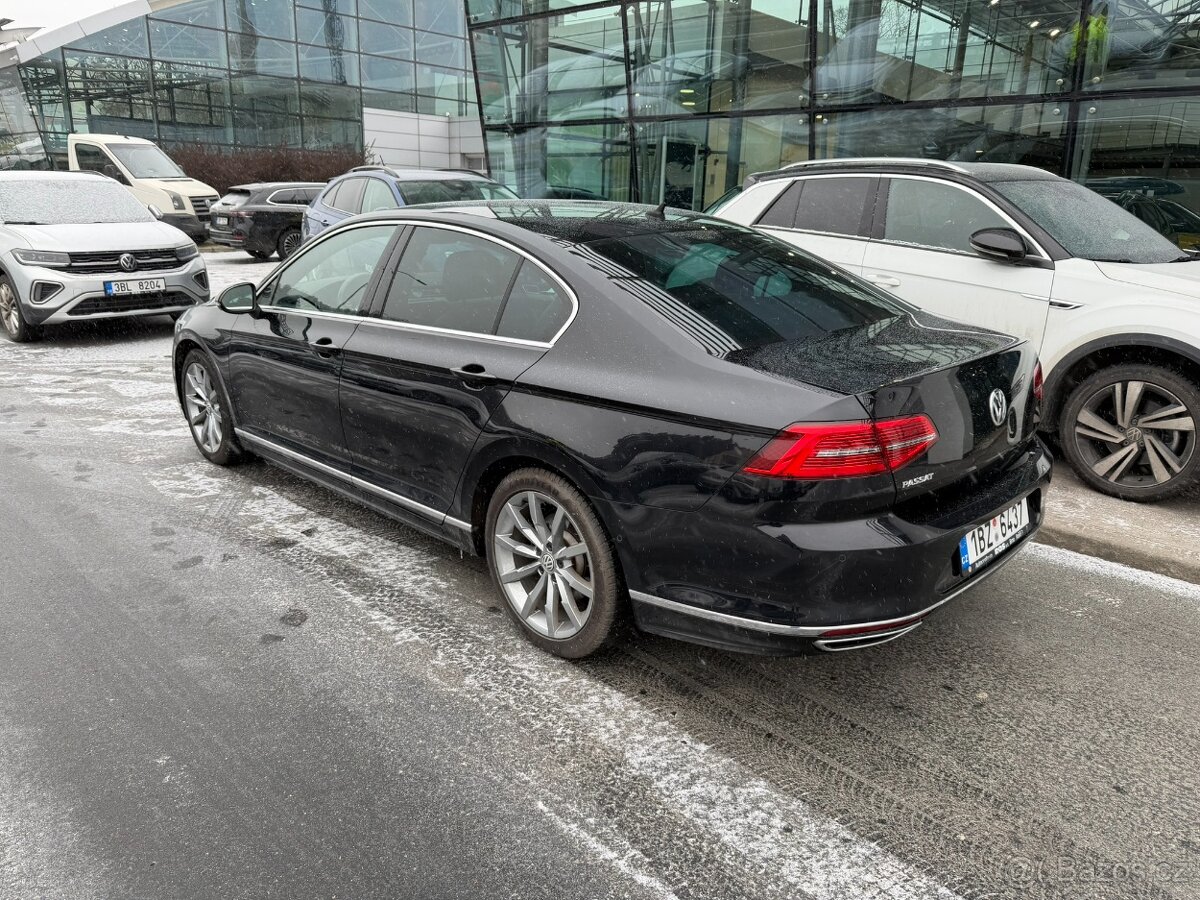 VW PASSAT 1,8 TSI 132kW R-LINE DSG 05/2018, 1.maj ČR 54340km - 5