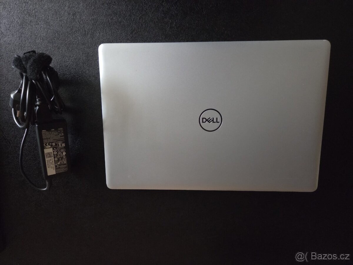 DELL Inspiron 5570 s dobrou baterií a adaptérem - 5