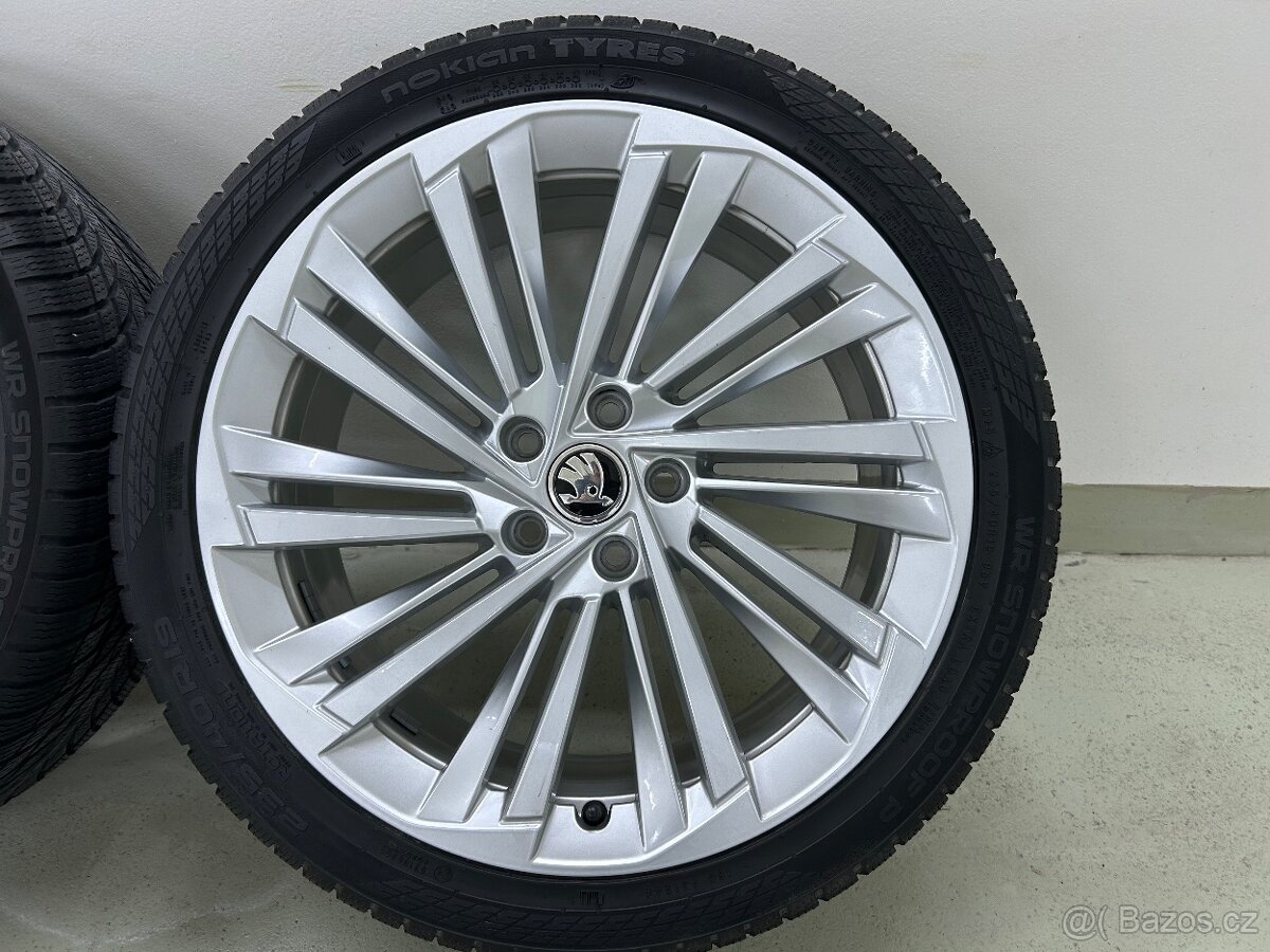 zimní originál sada Škoda Superb IV Varitate 19" 5x112 - 5