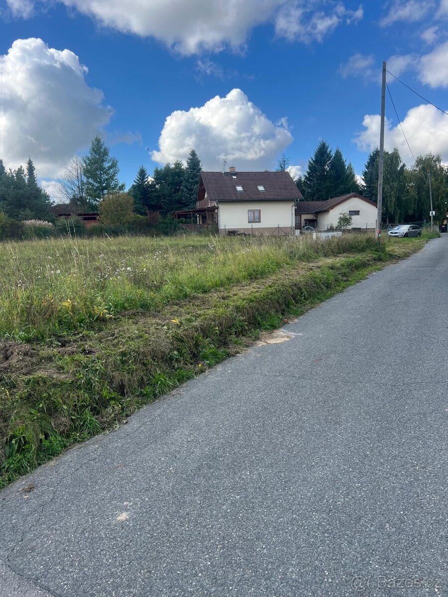 Kunice u Říčan - 10 300 m2 na RD - 5