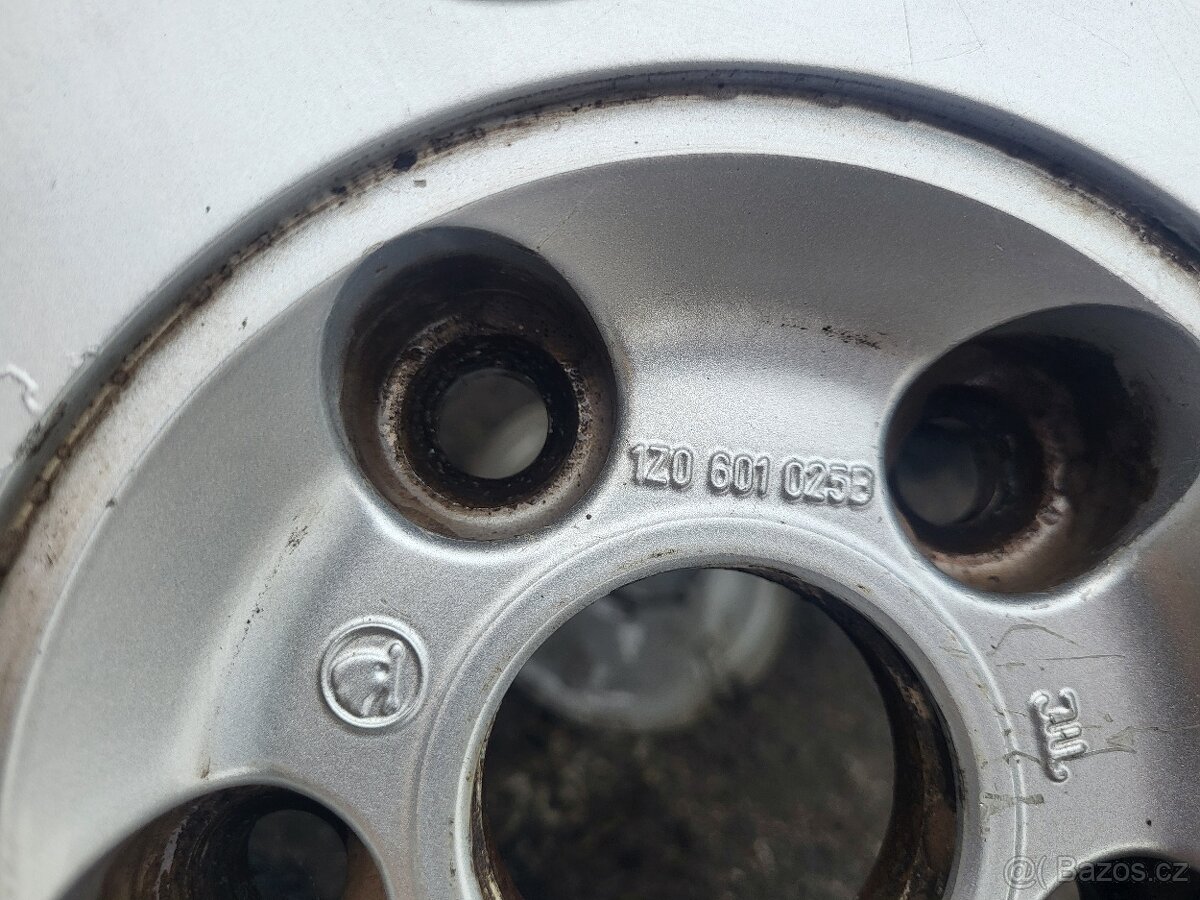 Alu kola Škoda R16 Octavia, Superb 5x112 ET50 VEGA - 5