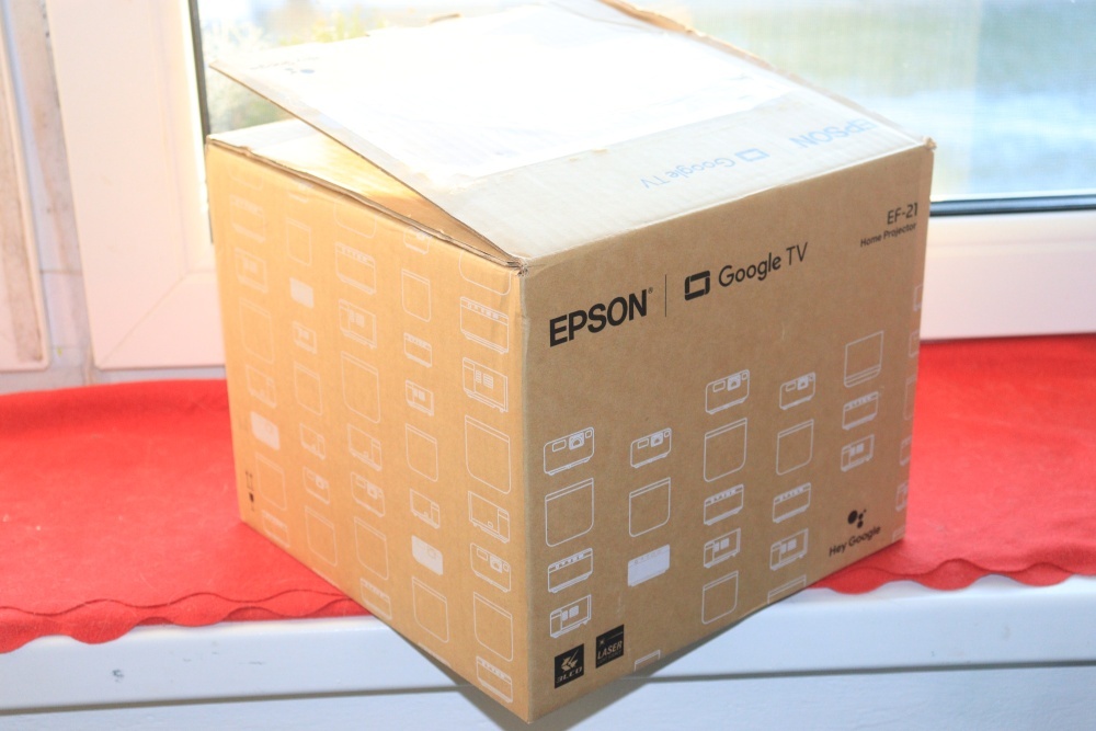 PRODÁM 3LCD PROJEKTOR EPSON EF-21 - 5