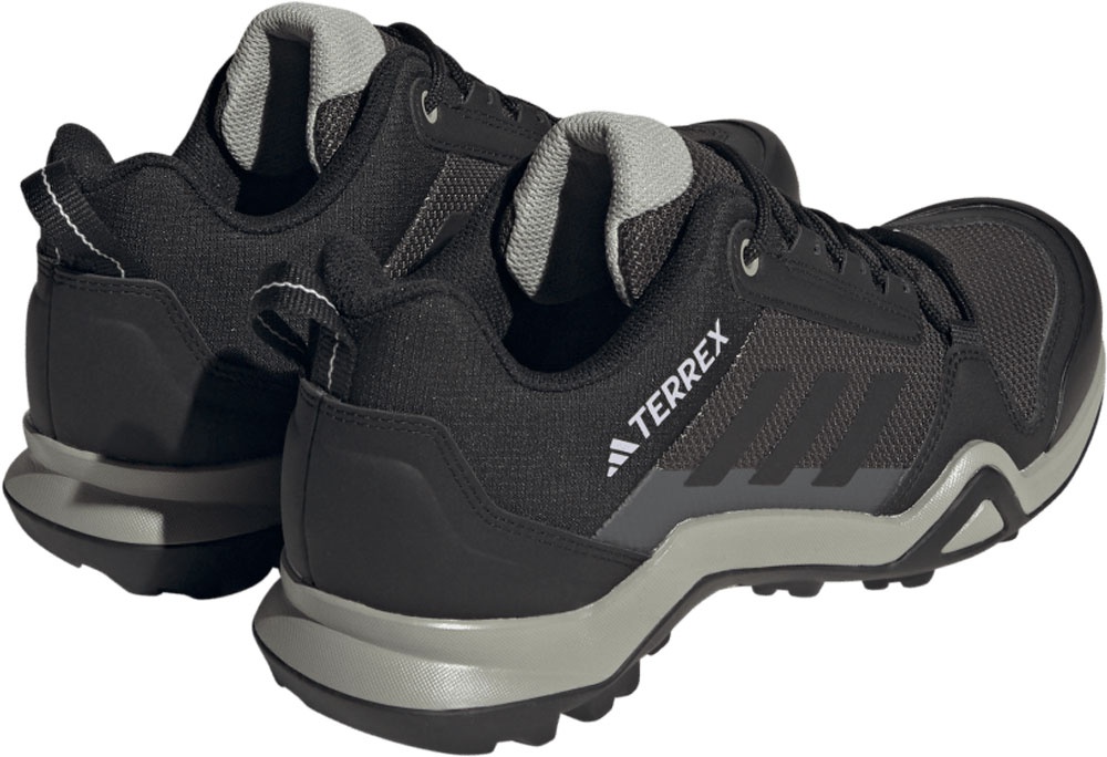 Nové turistické boty Adidas Terrex AX3, vel. Eur 40 2/3, UK - 5