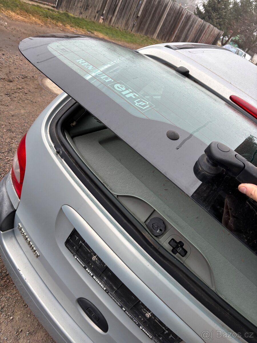 Renault scenic 1.6i - 5