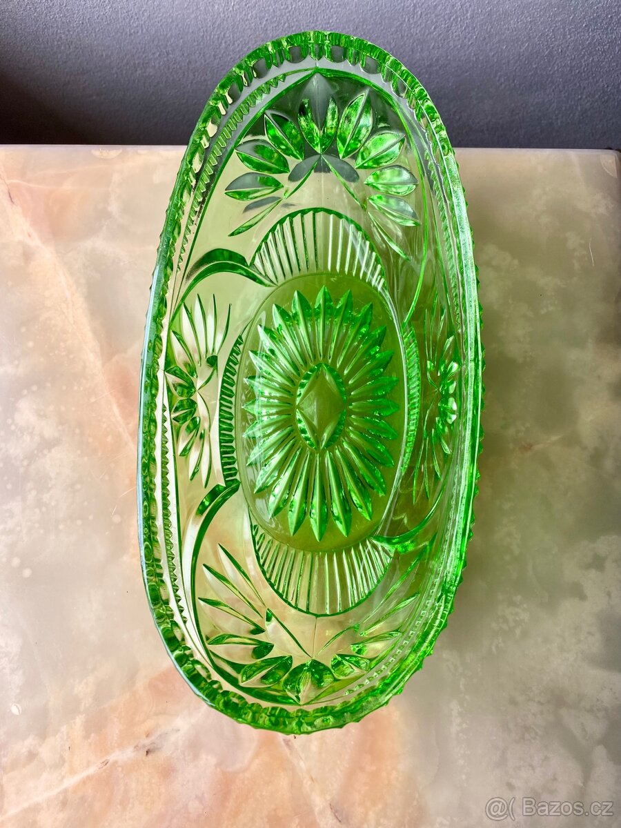 Zelená Skleněná Mísa Na Stůl - 5