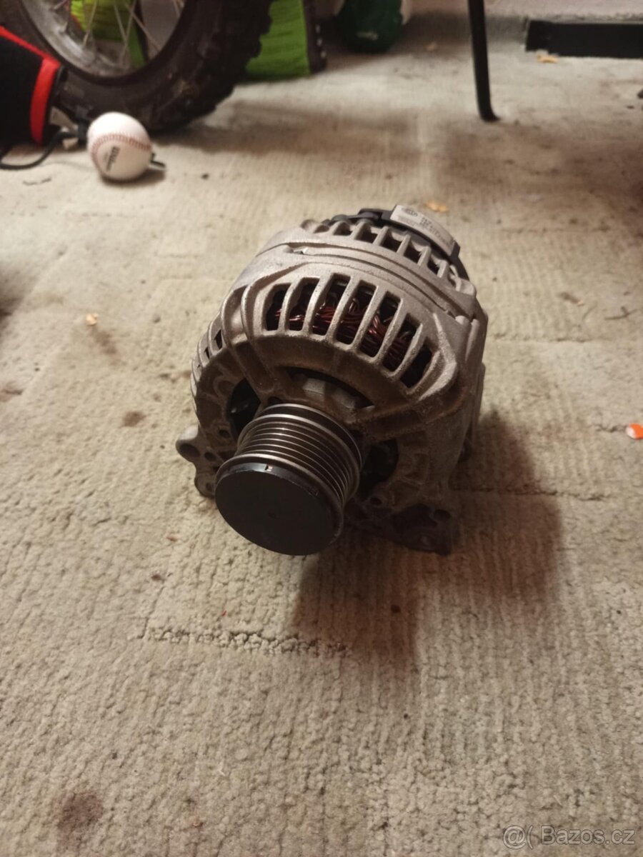 Alternátor Audi TT mk1 - 5