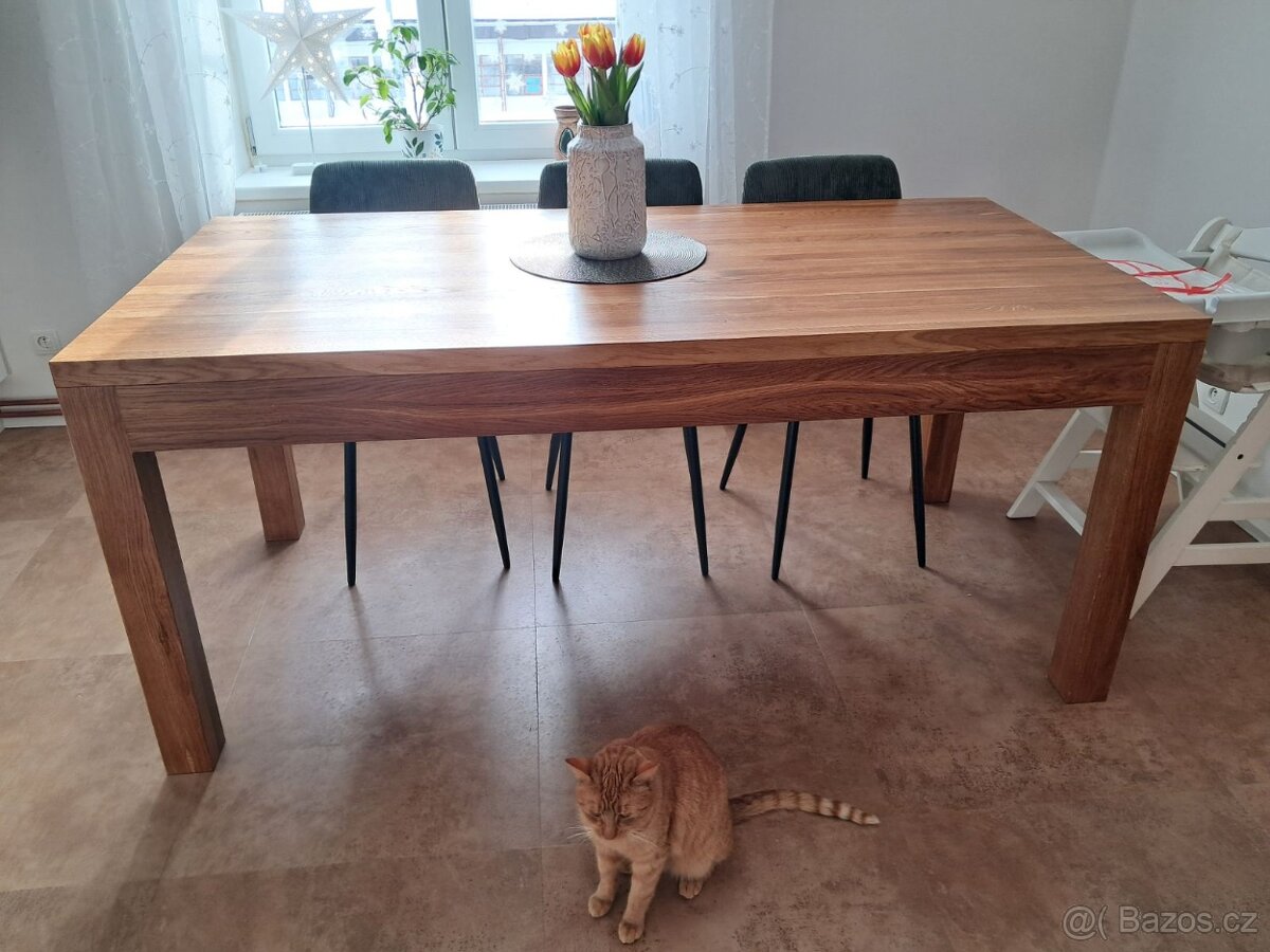 Jídelní stůl - 5