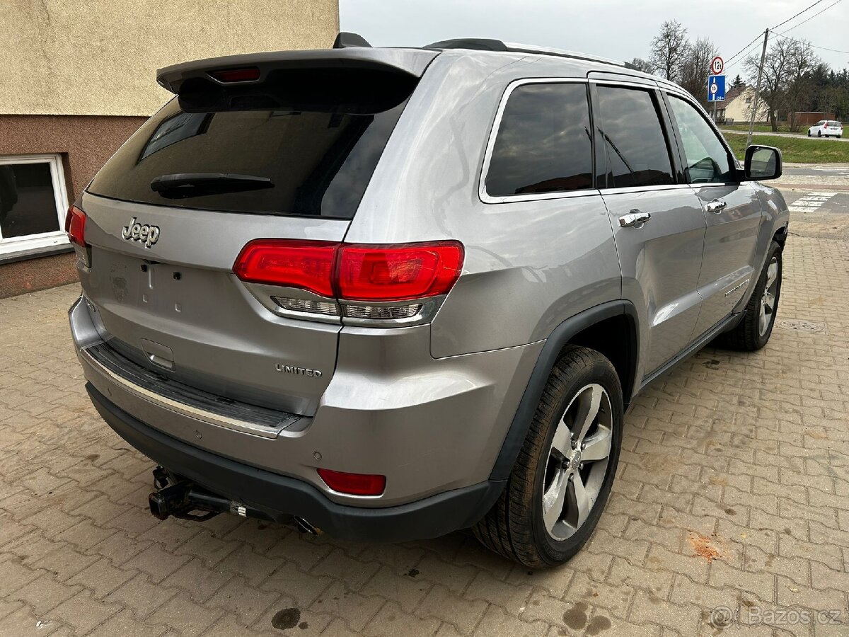 Jeep grand Cherokee WK2 3.6 - 5
