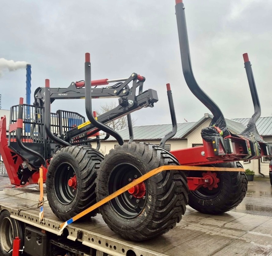 Vyvážečka FarmiForest Pro FT12 + CR57 - 5