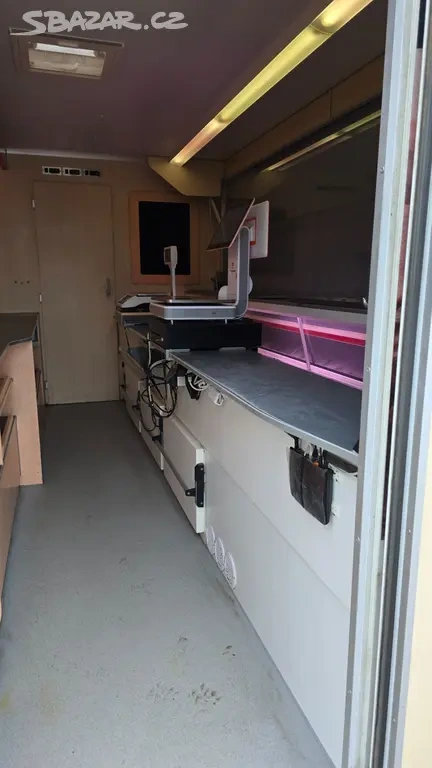 Pojízdná prodejna maso,uzeniny Renault Master - 5
