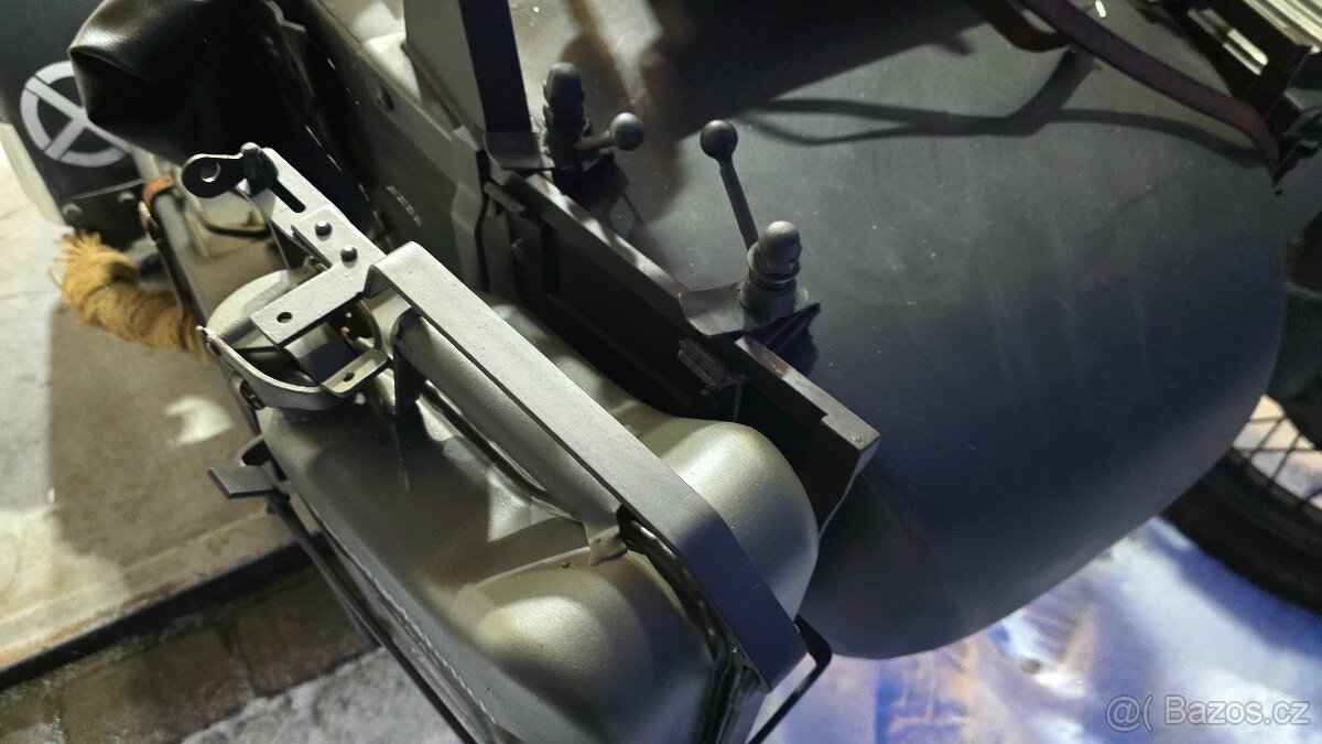 Wehrmacht koš + uchycení pro kanystr 10l - 5