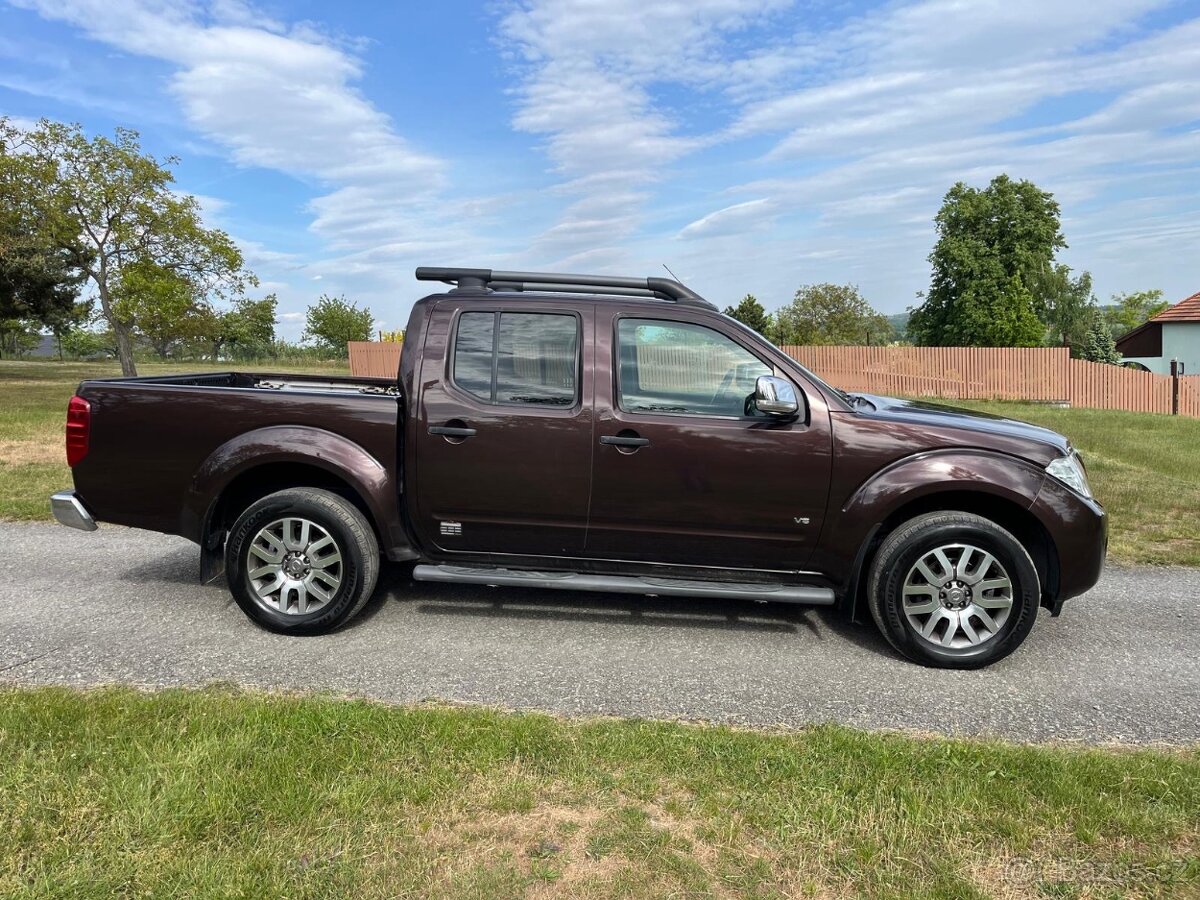 Nissan Navara D40 3,0DCI V6 170kw DOUBLECAB AUTOMAT KŮŽE 4X4