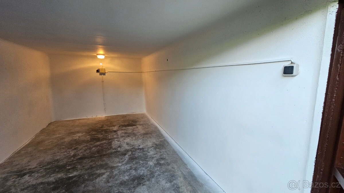 Prodám garáž v Letovicích - aktuálně rezervace - 5