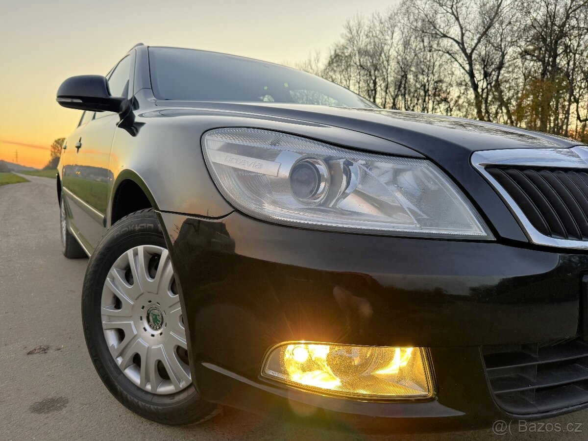 Škoda Octavia 2012 1.6TDI 77kW Elegance Navigace Vyhrev - 5