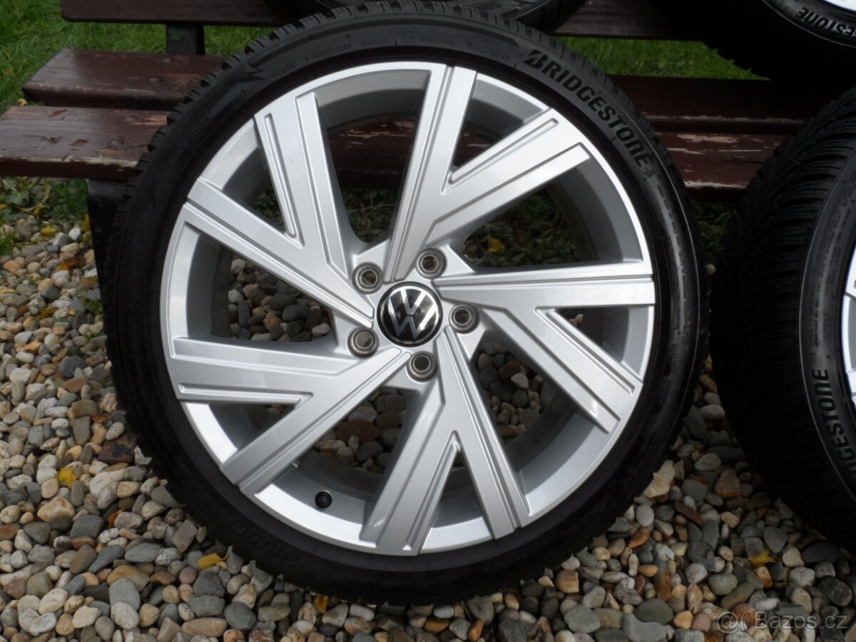 Originál Alu Kola +Zimní Pneu VW Golf 8, 225/40/18 5X112 - 5