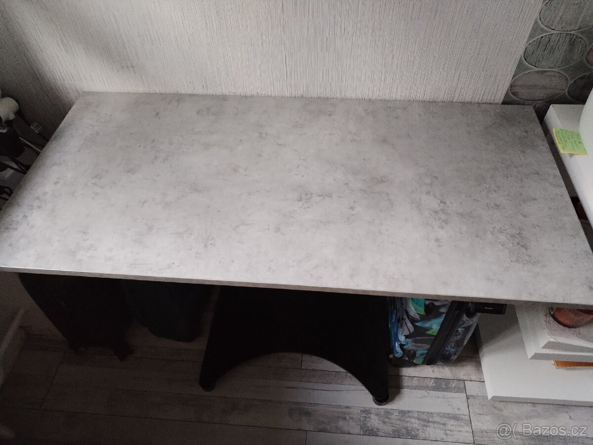 Elektricky stavitelný pracovní stůl, kancelářská židle - 5