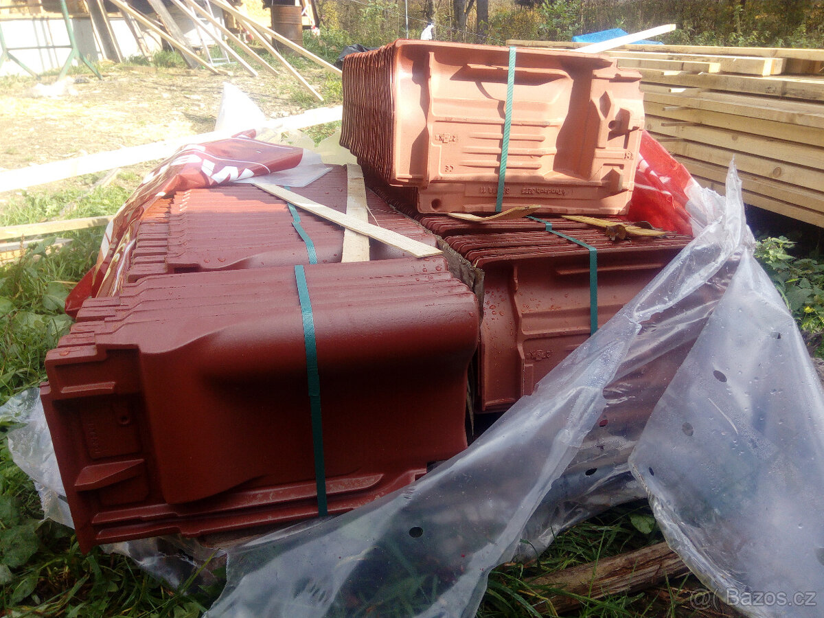 tašky - Tondach Sensaton11/ Samba 11 posuvná PODHŘEBENOVÁ - 5