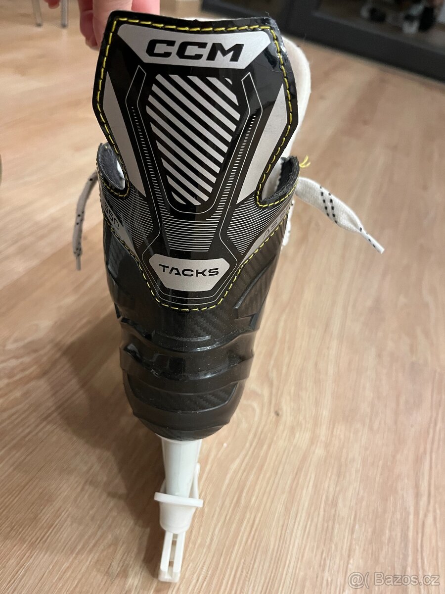 Hokejové brusle CCM, vel. 42 - 5