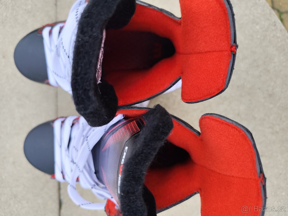 Lední chlapecké brusle - 5