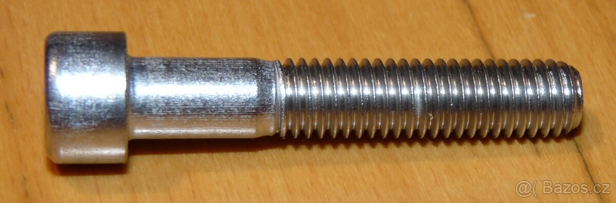 Šroub šestihranný DIN 933 M8x45 nerez A2-70 - 5