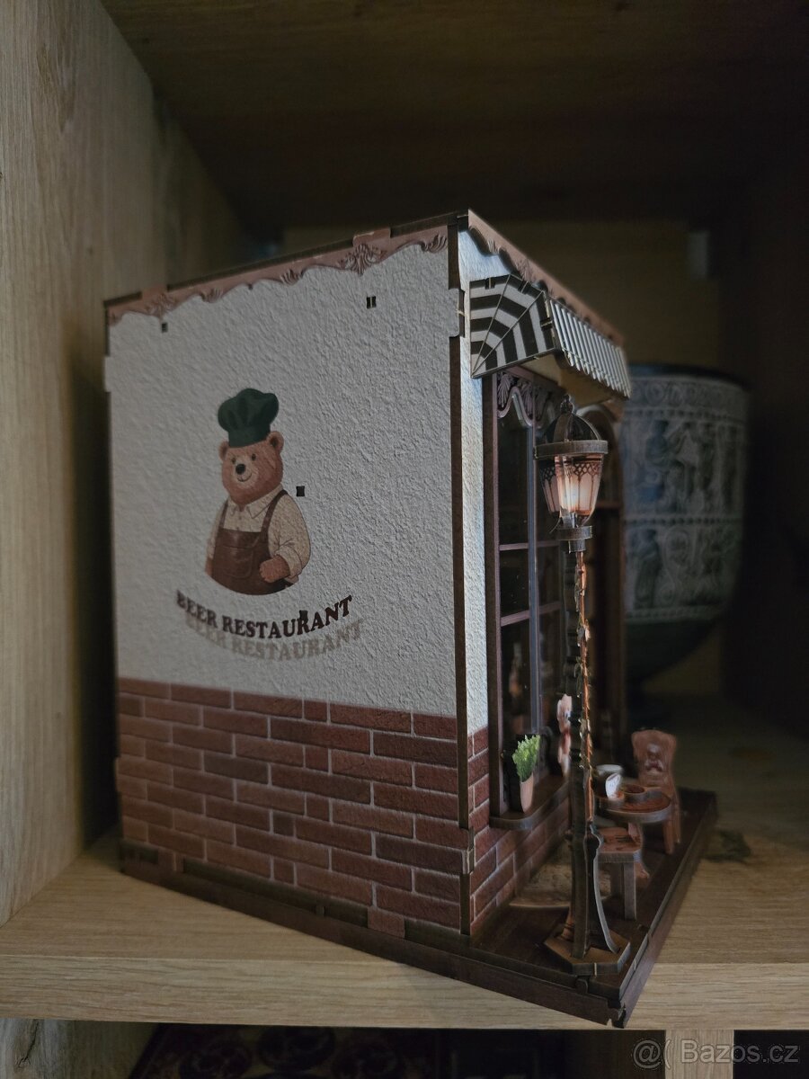 Dřevěná dekorace do knihovny - 5