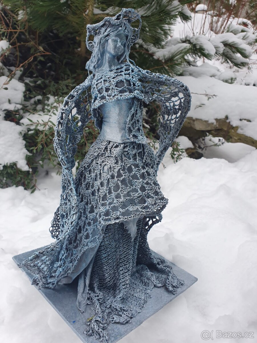 Originální socha ,, ANDĚLKA ochránkyně domova,, - 5