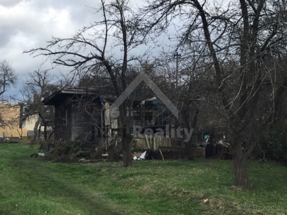 Stavební parcela 981 m2 na Včelné - 5