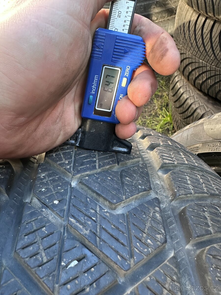 Zimní 2ks pneu 275/40 R22 - Pirelli - 5